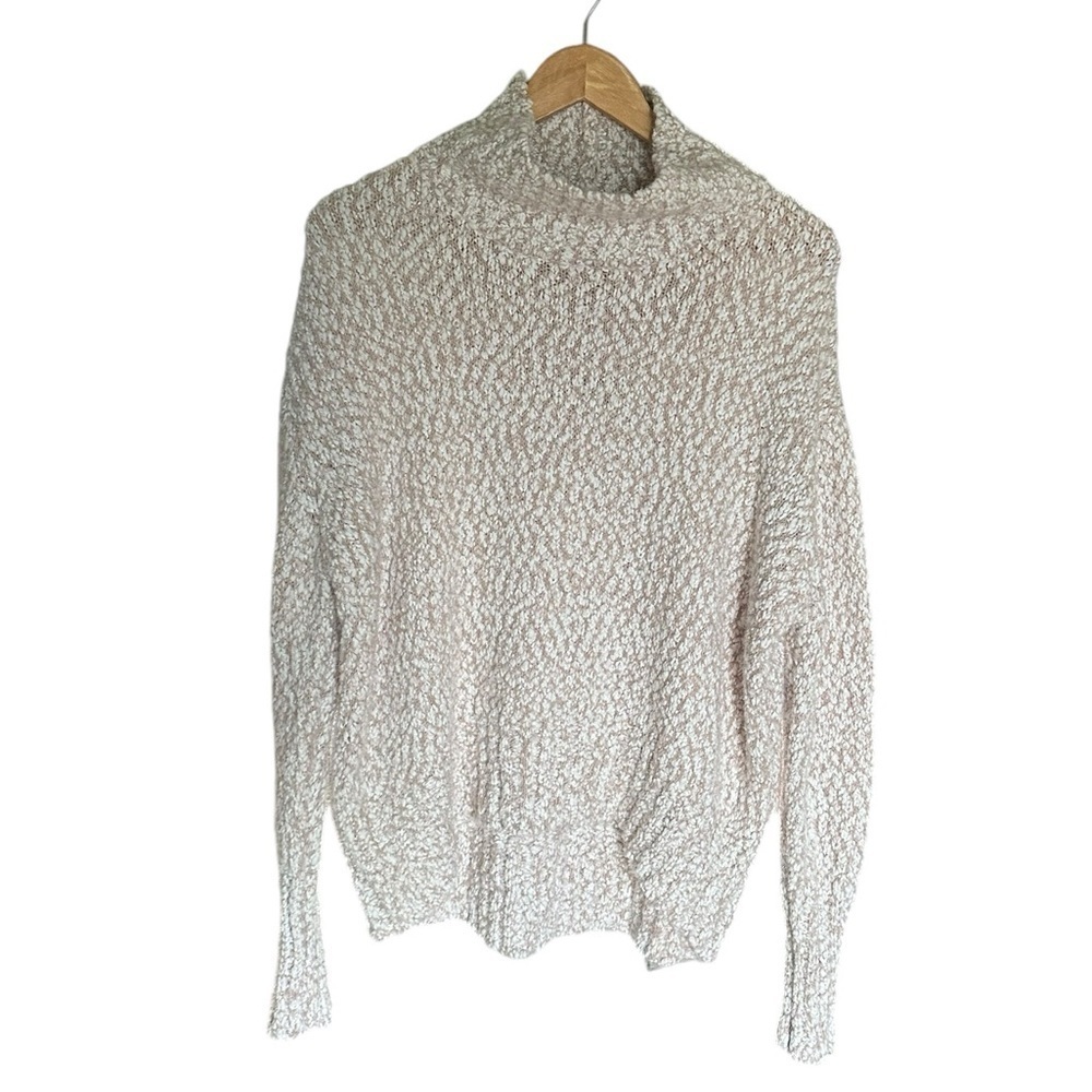 🔴 5 for $40 SALE!
Cynthia Rowley Frosted Tan Mock Turtle Neck Sweater sz L